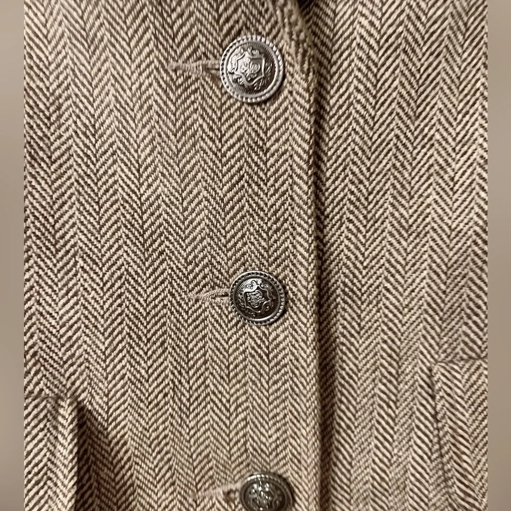 Coat - Picture 2 of 6